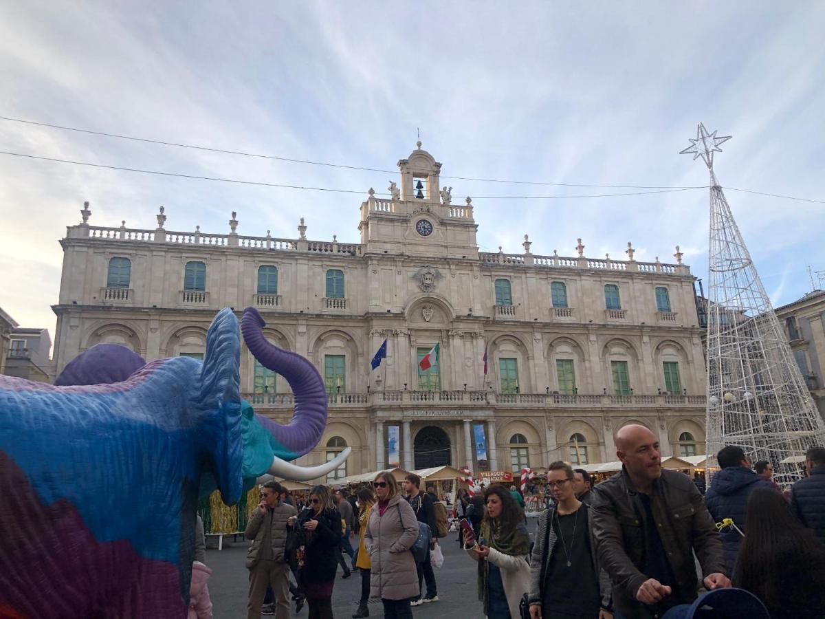 Sicily Wonderful Piazza Universita' Catania